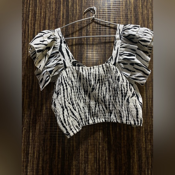 Crop top - Picture 3 of 4